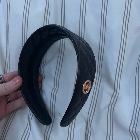 dark brown Michael Kors headband - Picture 3 of 3